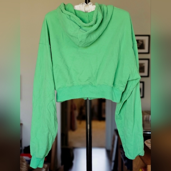 SLA The Label Green Cropped Hoodie - Picture 4 of 7